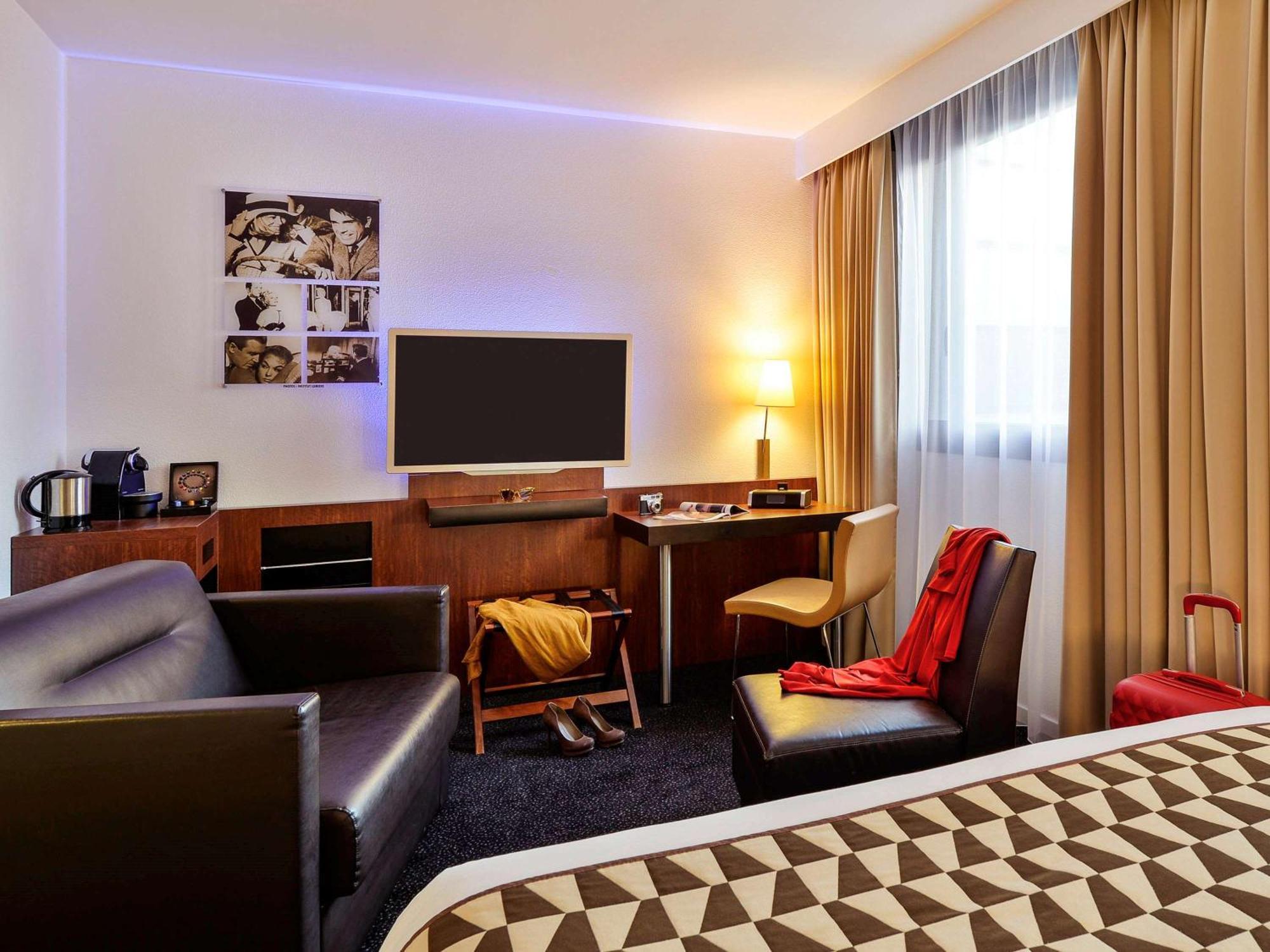 Hotel Mercure Lyon Centre Lumiere Екстериор снимка