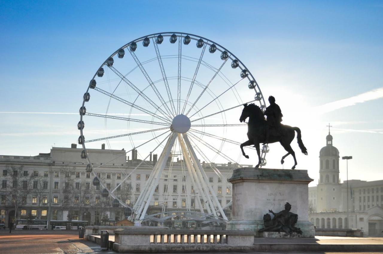 Hotel Mercure Lyon Centre Lumiere Екстериор снимка